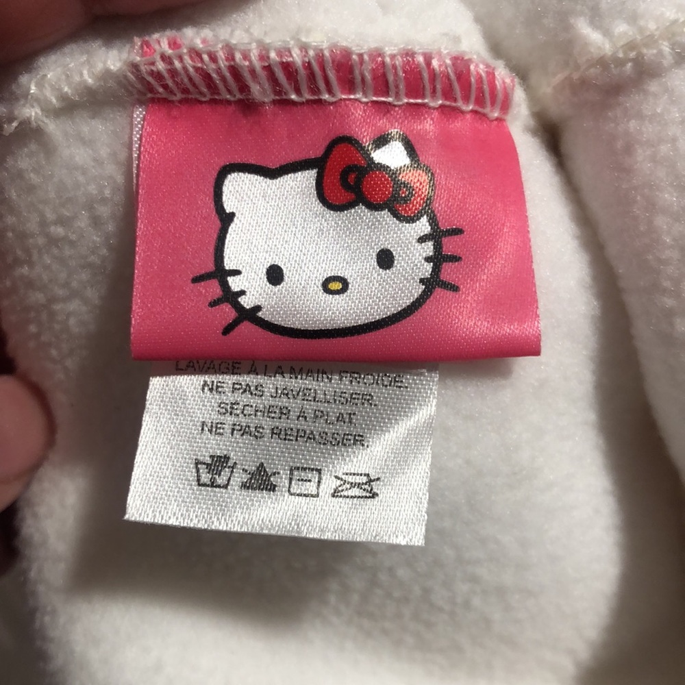 Hello Kitty Beanie - Picture 4 of 5